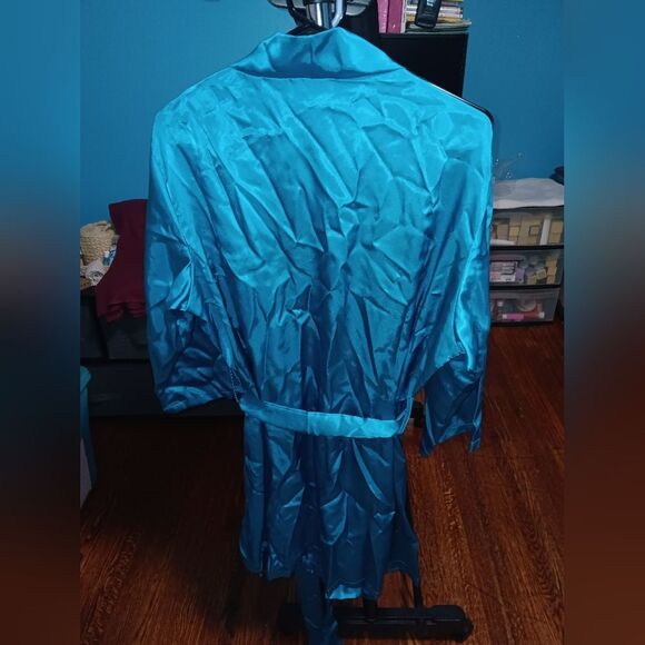Adam & Eve iCollection Teal L/XL Satin Robe NWT - Picture 3 of 6